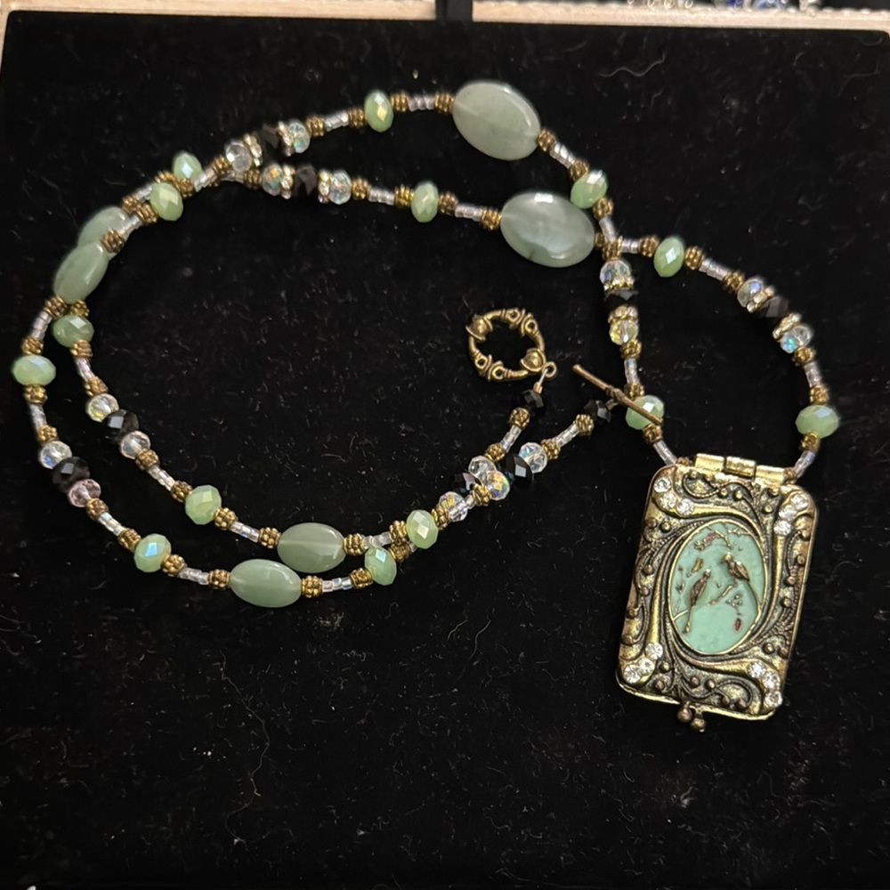Vintage Green Beaded Necklace with Ornate Pendant